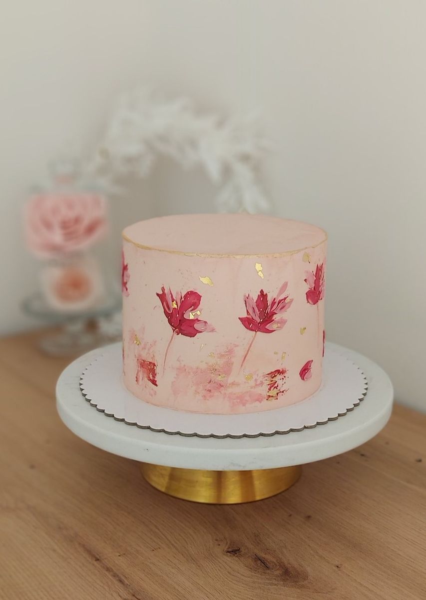 elegans-szulinapi-torta-noknek